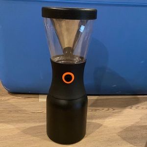 cold brew/pour over coffee maker